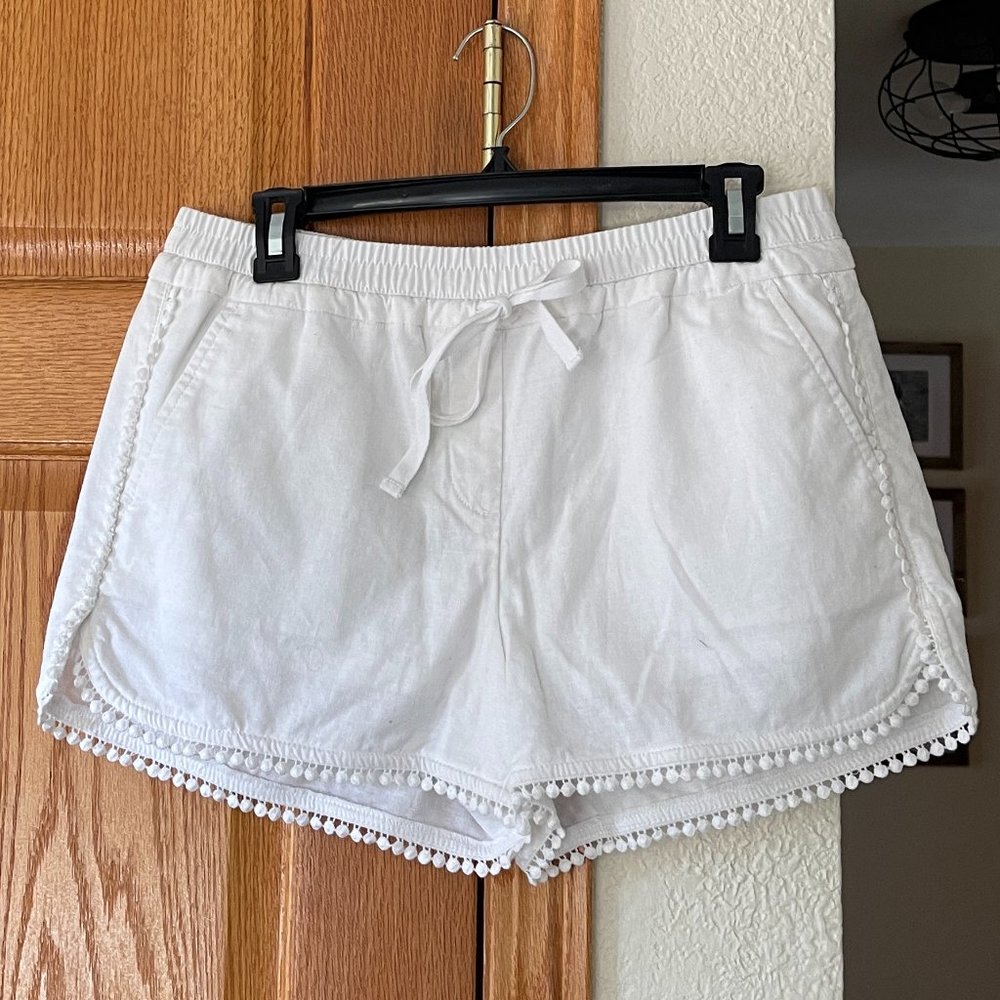 Loft Outlet sz S White Pom Pom Shorts Pull On Linen